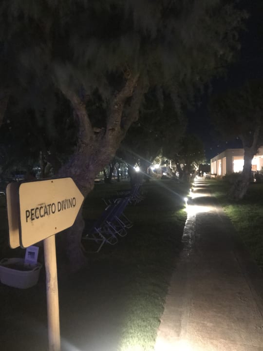 Gastro Anissa Beach & Village