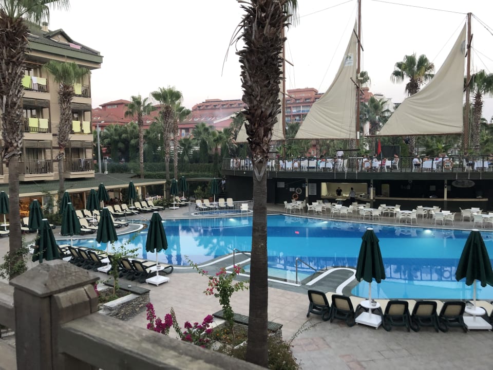 Pool Can Garden Resort