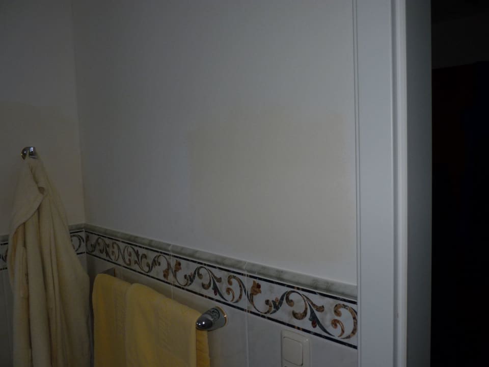 Unsachgemäße Renovierungsarbeiten im Bad Wohlfühlresort Peternhof