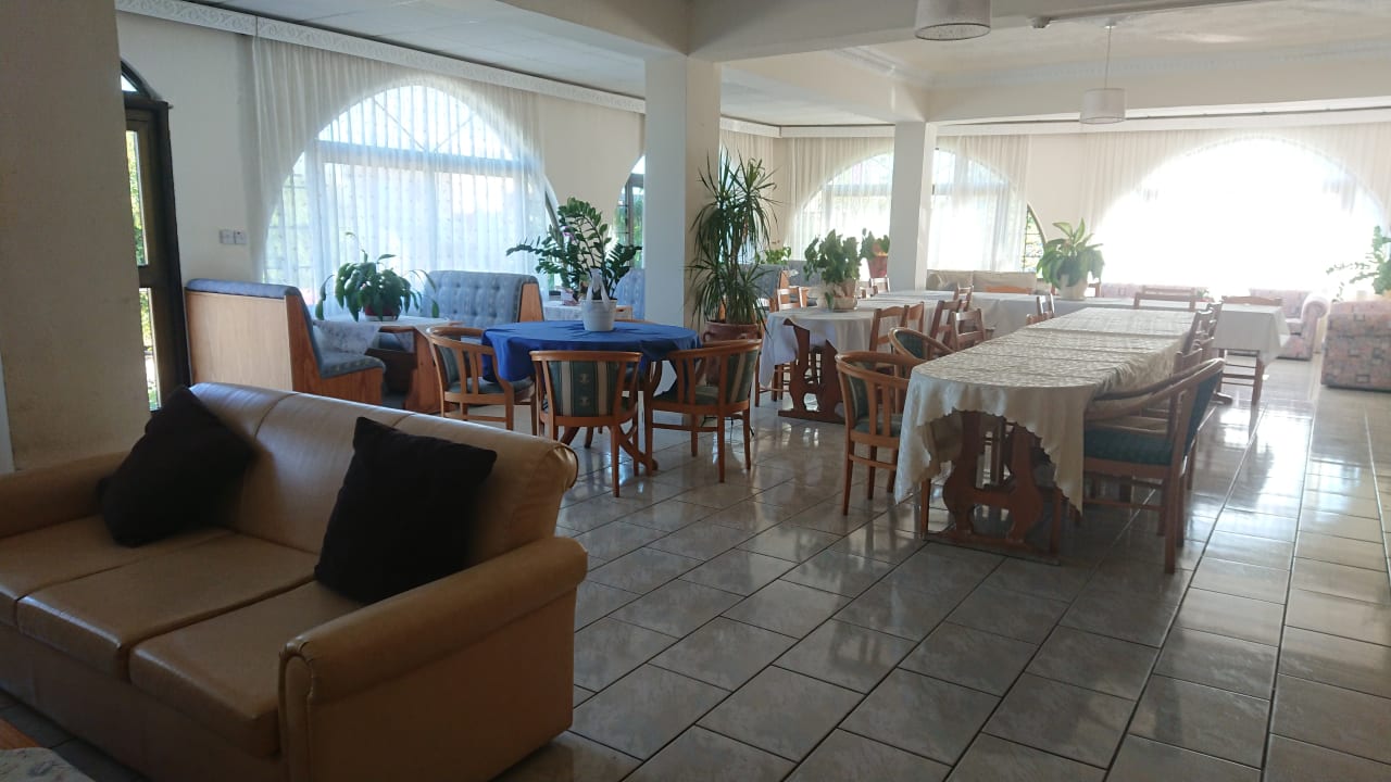 Lobby Hotel Follow the Sun