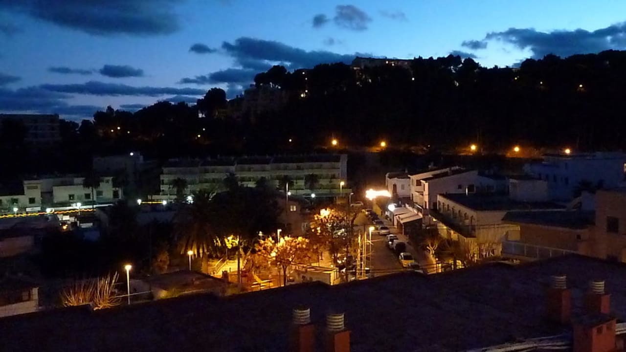 Abends in Paguera Hotel Aparthotel Paguera Beach