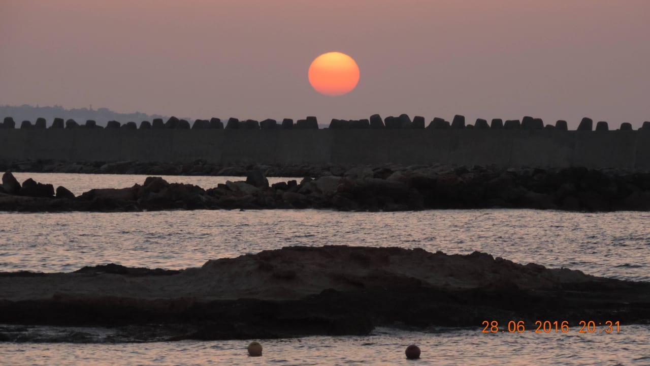 Sonnenuntergang am Hotelstrand allsun Hotel Carolina Mare