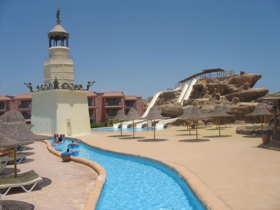 Rzeczka... Parrotel Aqua Park Resort