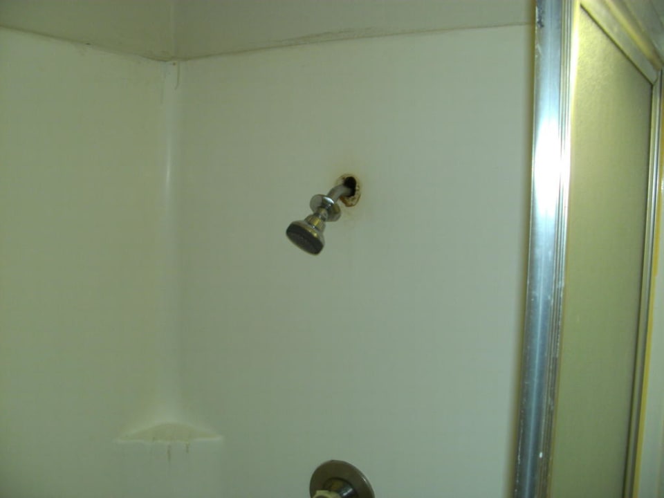 Dusche Hotel Americas Best Value Inn Thousand Oaks