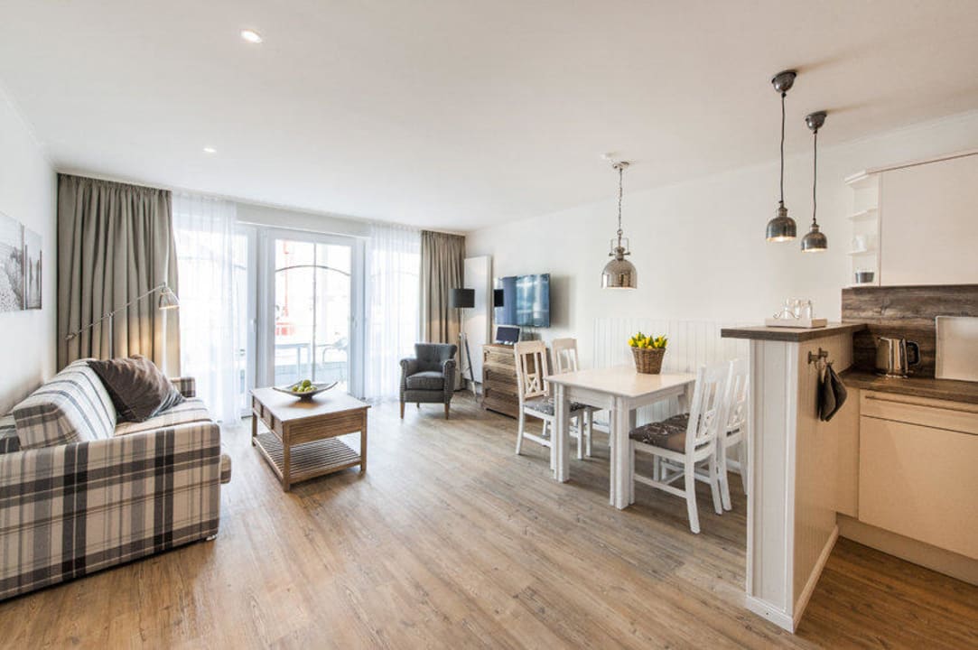 Meerglück  Weisse Villa am Meer Ferienwohnungen