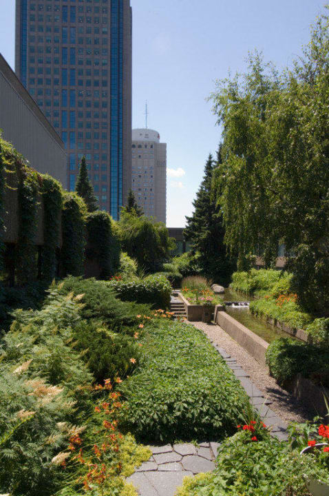 Garden Hotel Hilton Montreal Bonaventure