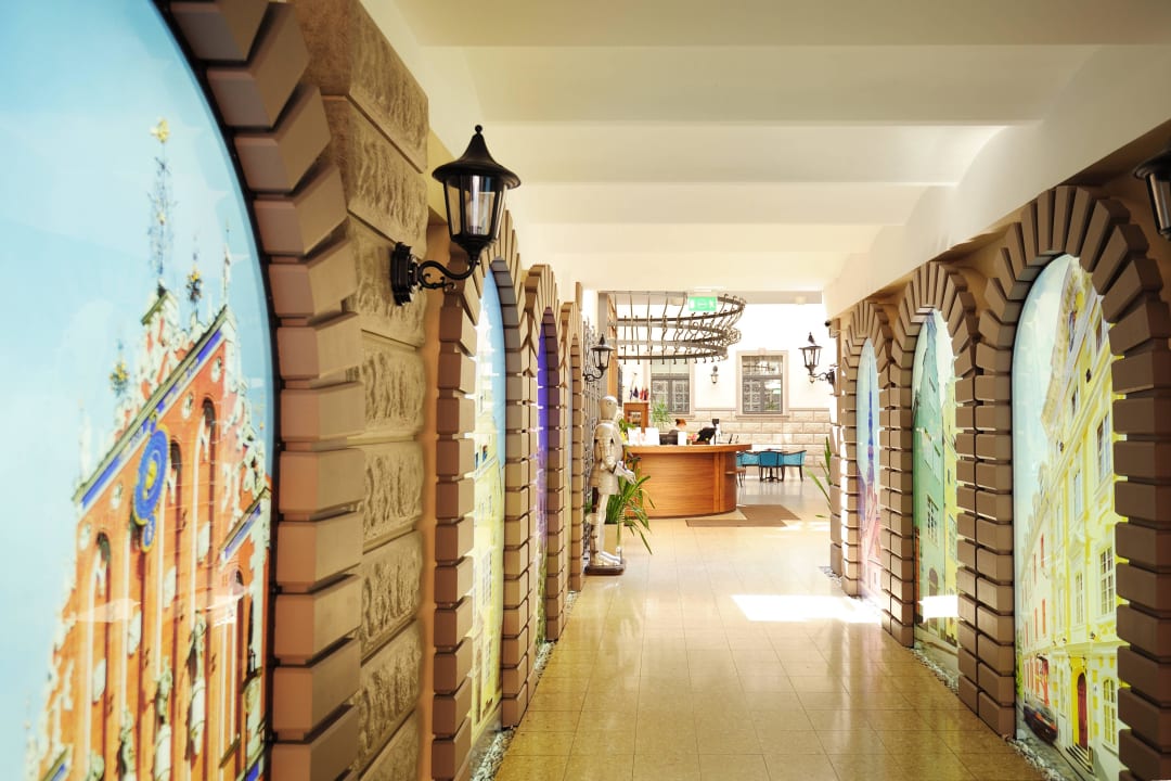 Вход в отель City Hotel Teater