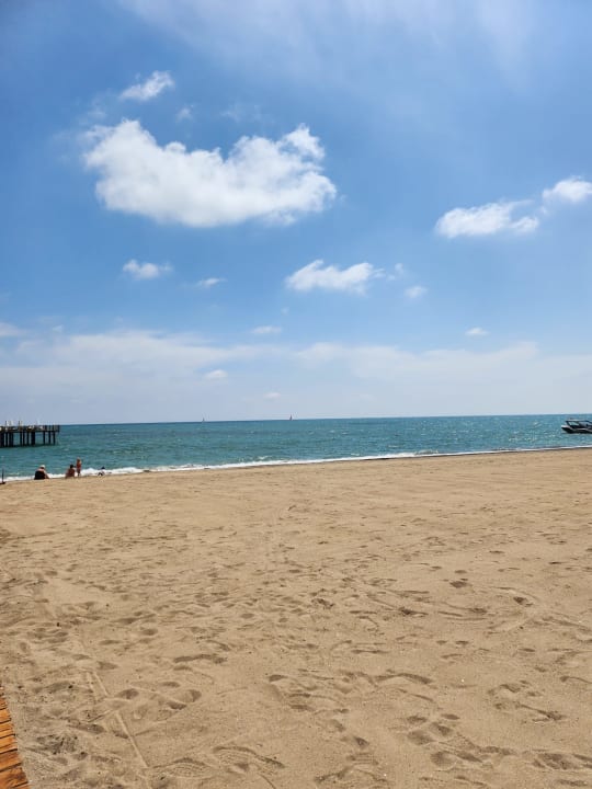 Strand Xanadu Resort Hotel