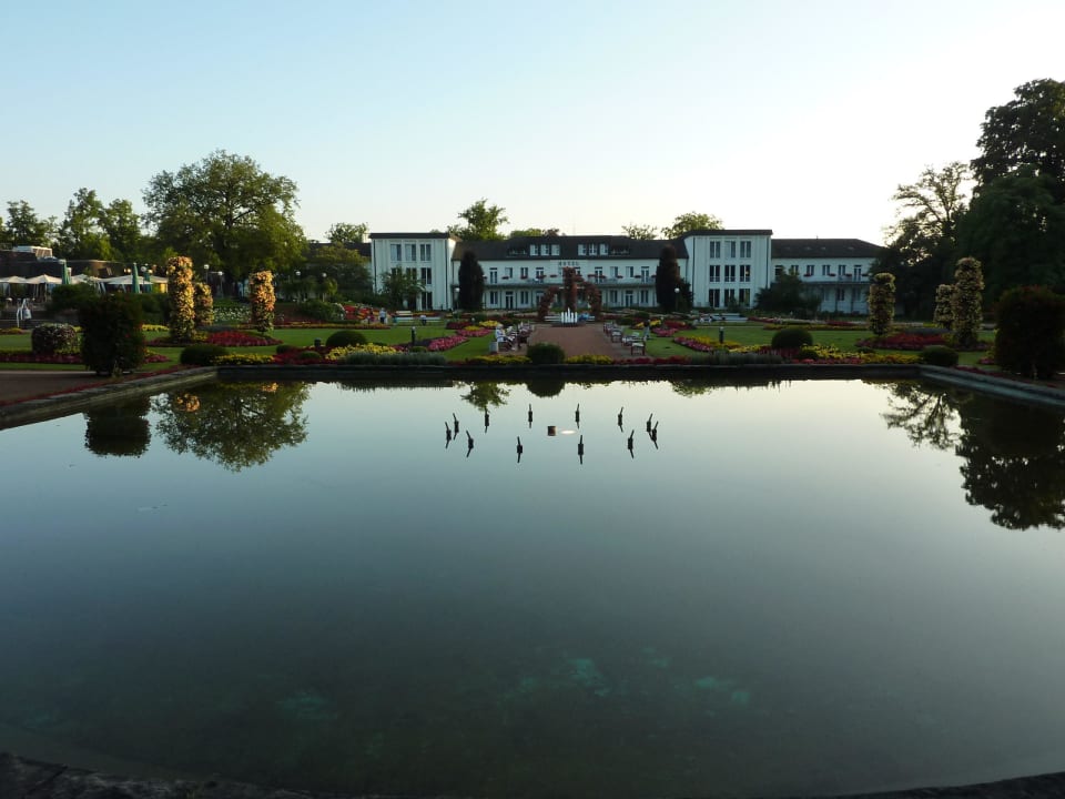 Hotel vom Park aus gesehen Best Western Premier Park Hotel & Spa