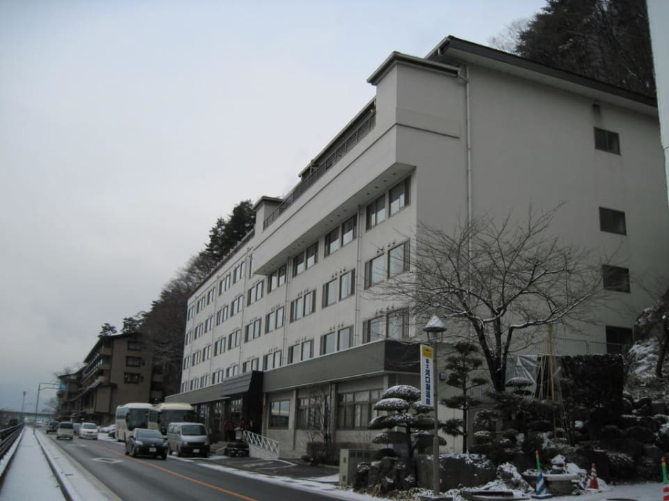 Außenansicht Hotel Tominoko