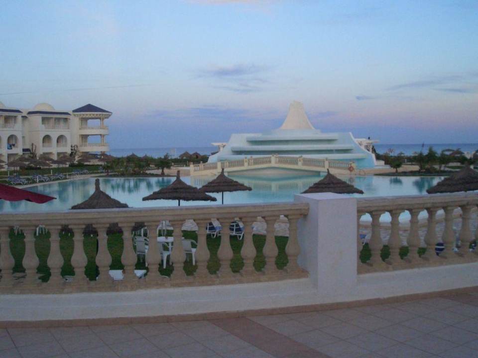 Pool Royal Tulip Taj Sultan