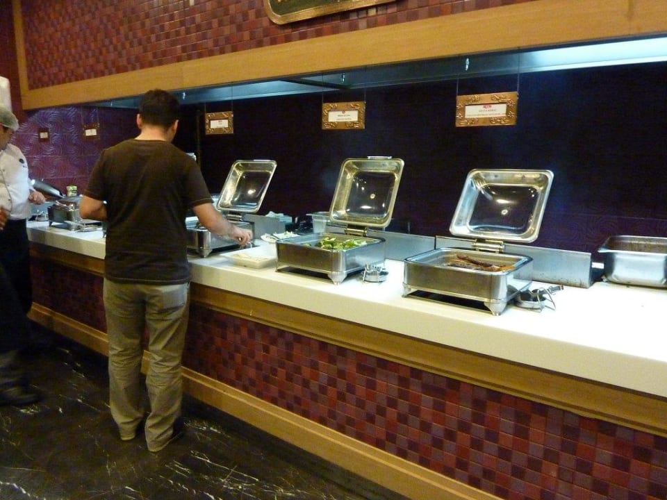 Hauptspeisenbüffet Ramada Plaza by Wyndham Antalya
