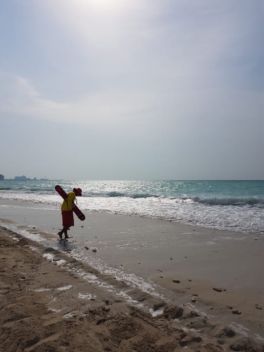 Strand Saadiyat Rotana Resort &  Villas