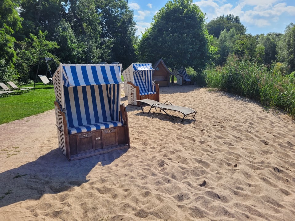 Strand Hotel Acamed Resort