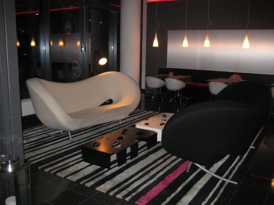 Sitzgelegenhiet INNSiDE by Meliá Berlin Mitte