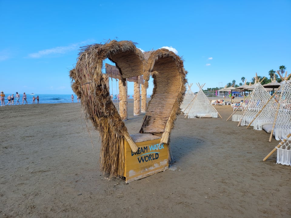 Strand Dream Water World