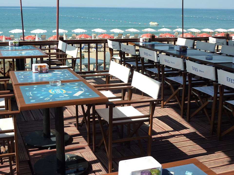 Bar na plaży Semoris Hotel