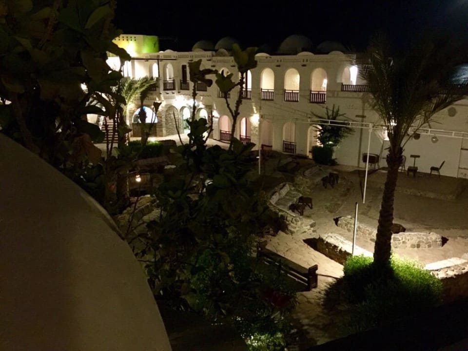 Firecorner mit kleiner Bühne für Live Music Arabella Azur Resort