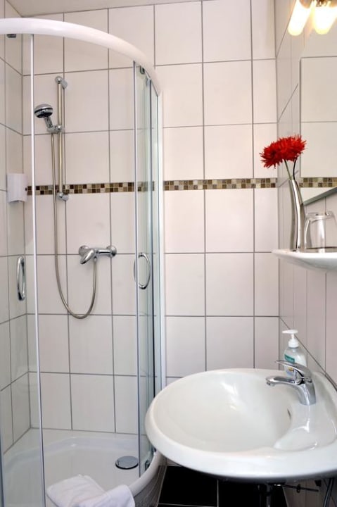 Bad Zimmer 21 Parkhotel