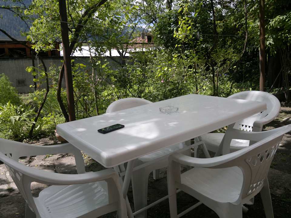 Gartenanlage Guest House Besarioni