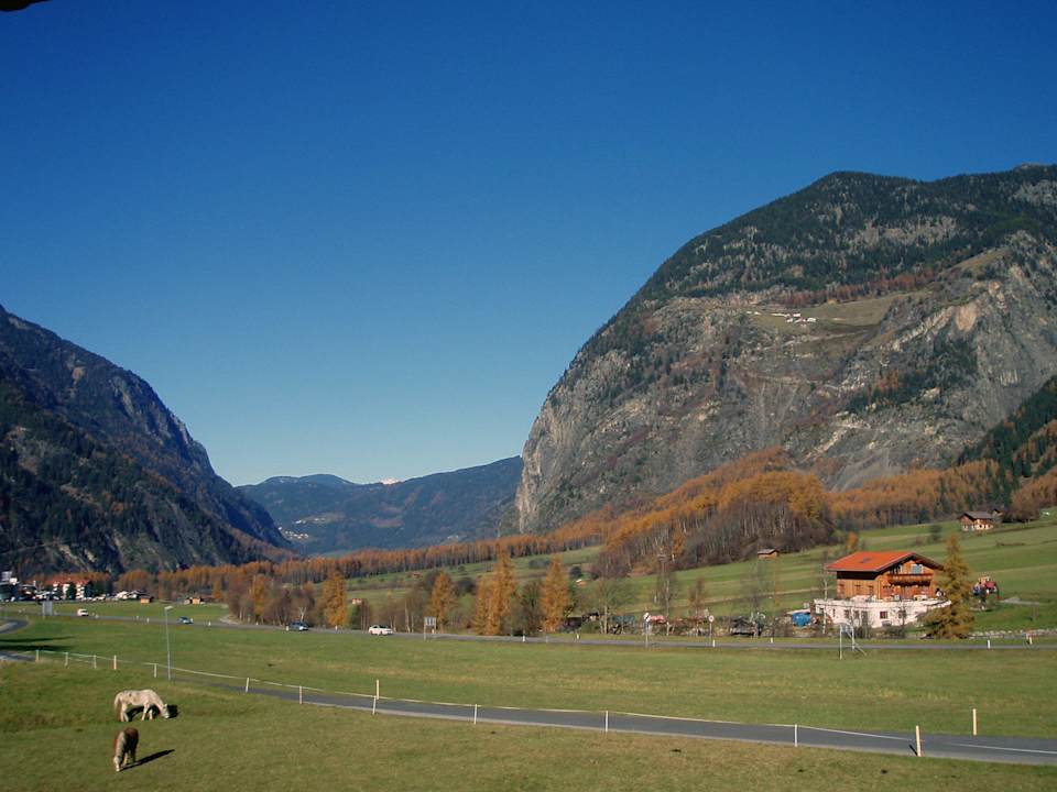 Herbst: Ausblick direkt von der Ferienwohnung Feirenwohnung / Appartement Frischmann Klaudia in Umhausen / Ötztal