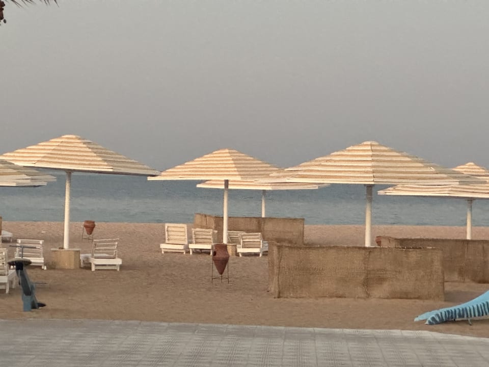 Strand Menaville Safaga