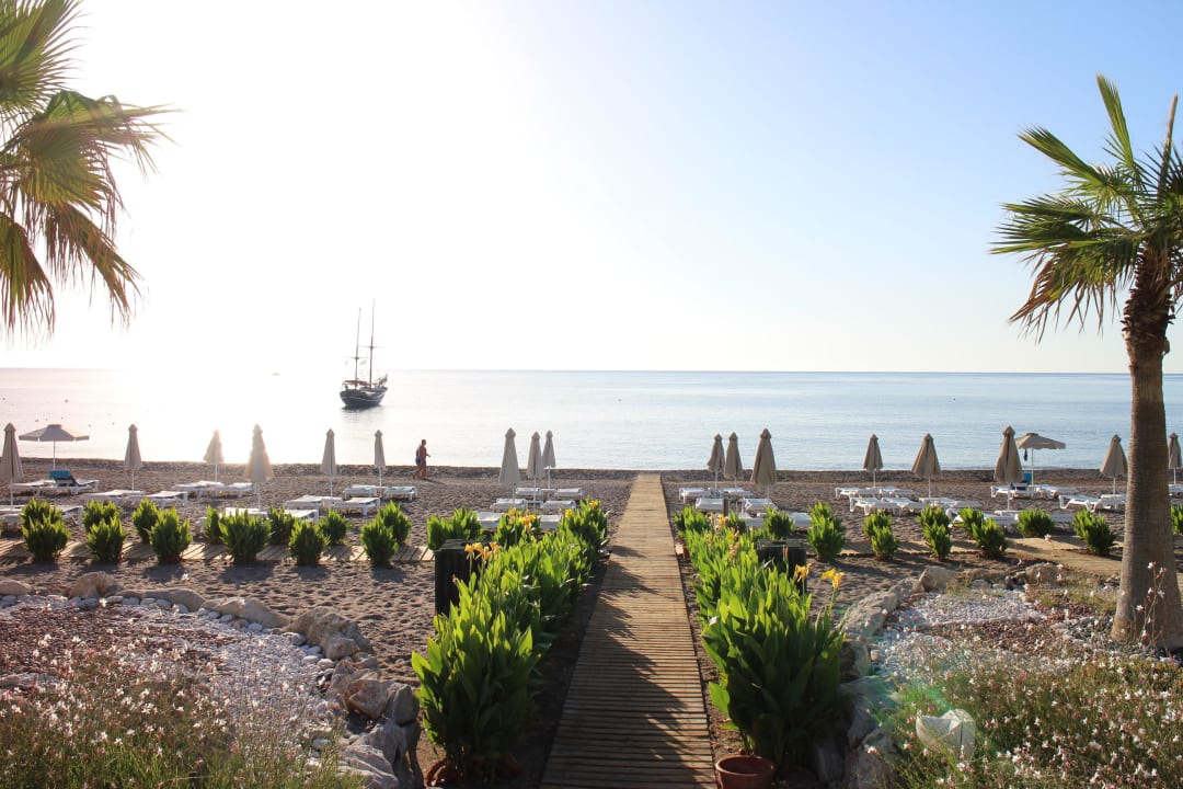 Steg zum Stand Rodos Palladium Leisure & Wellness