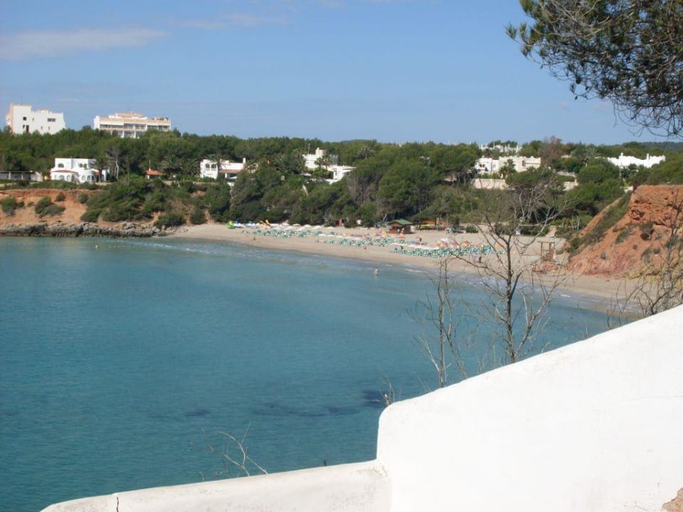 Die Bucht aus der Sicht der Treppe Cala Llenya Resort Ibiza