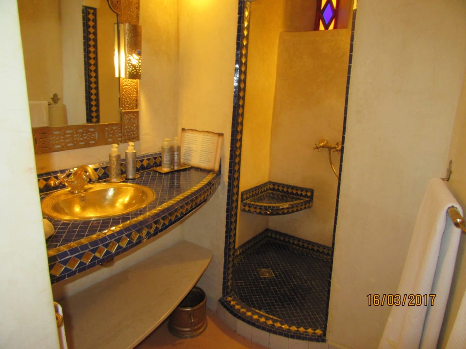 Bad Zimmer Nr. 4 Hotel Riad Armelle