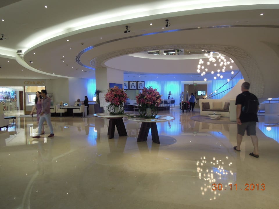 Lobby JA Ocean View Hotel