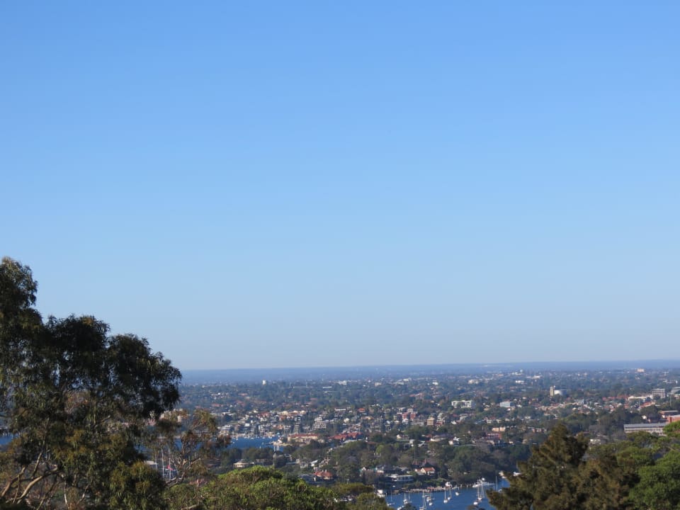 Blick vom Zimmer auf Hotelrückseite Hotel Urban St Leonards Hotel