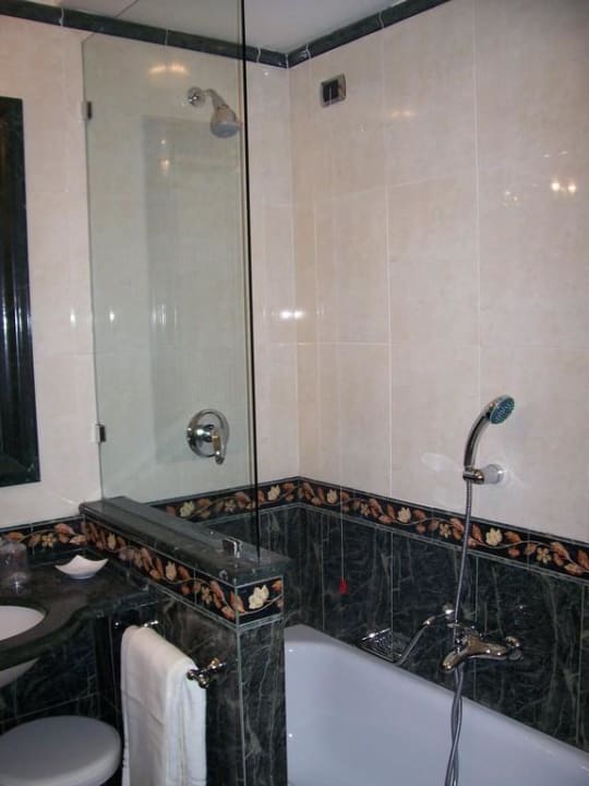 Bad Classic Doppelzimmer Hotel Grand Visconti Palace