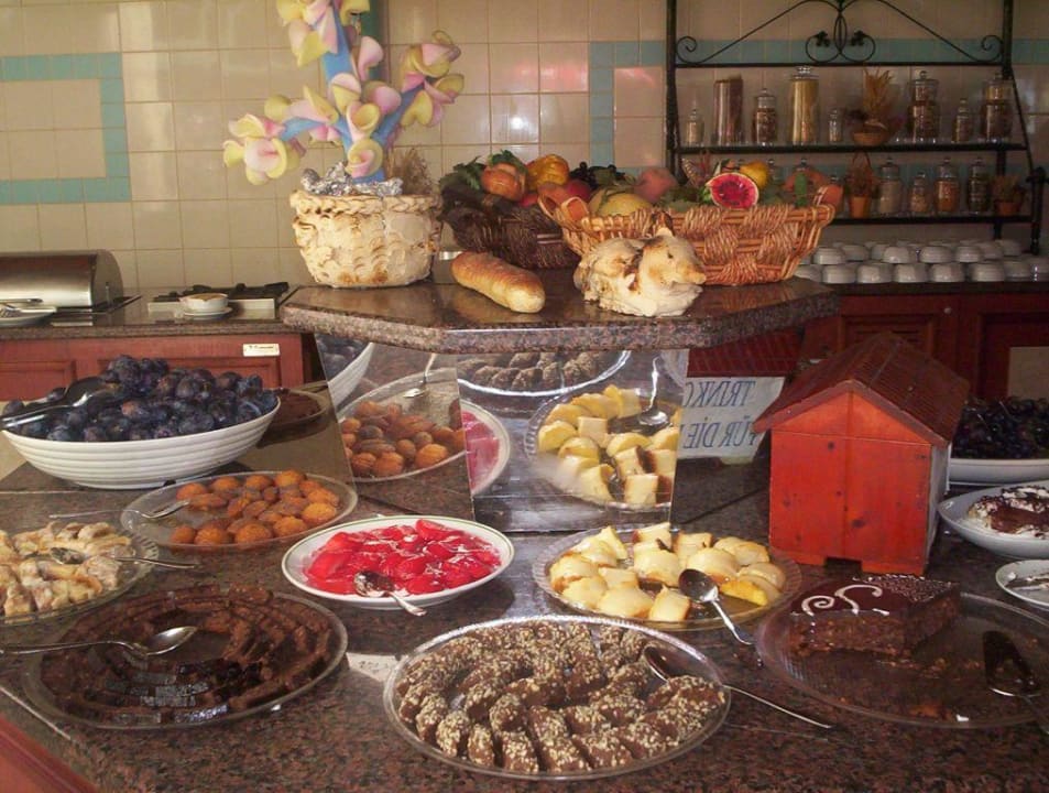 Buffet Abendessen Iz Flower Side Beach Hotel