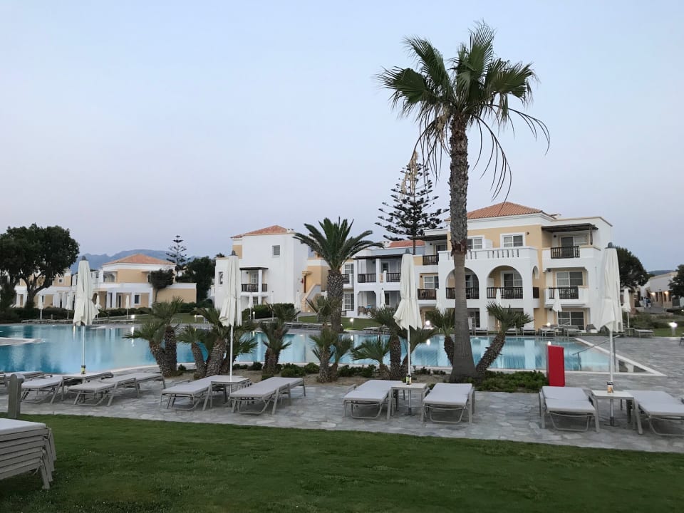 Außenansicht Neptune Luxury Resort