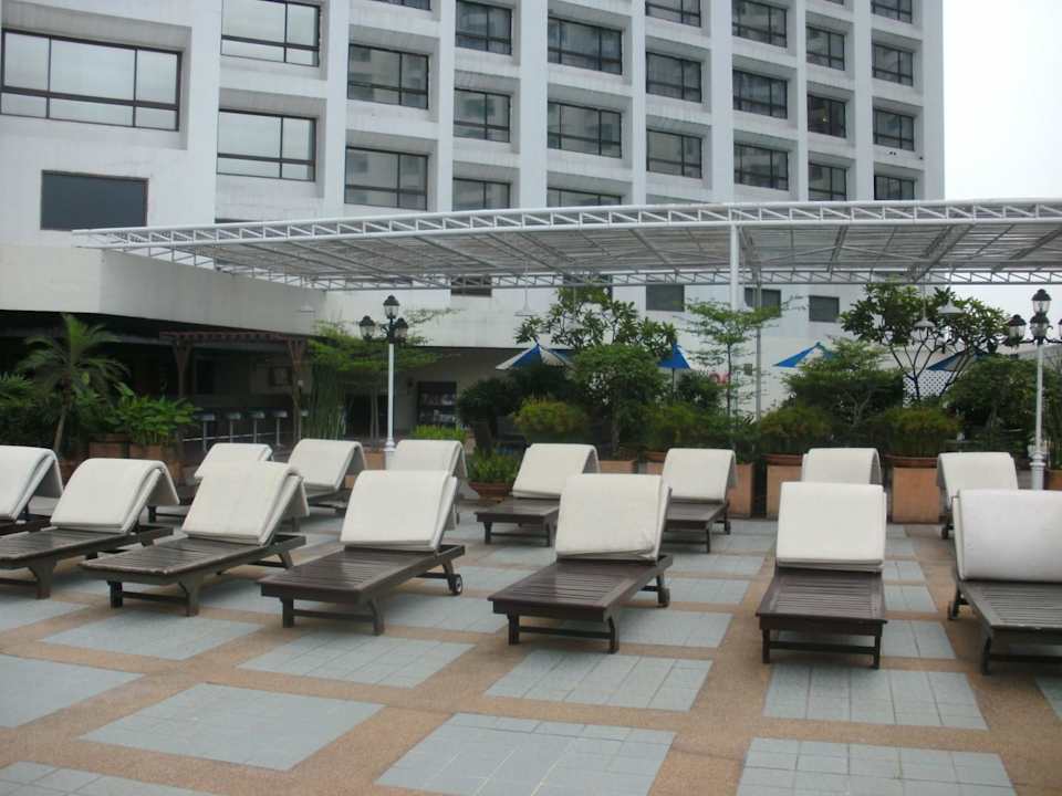 Poolliegen Hotel Holiday Inn Chiangmai