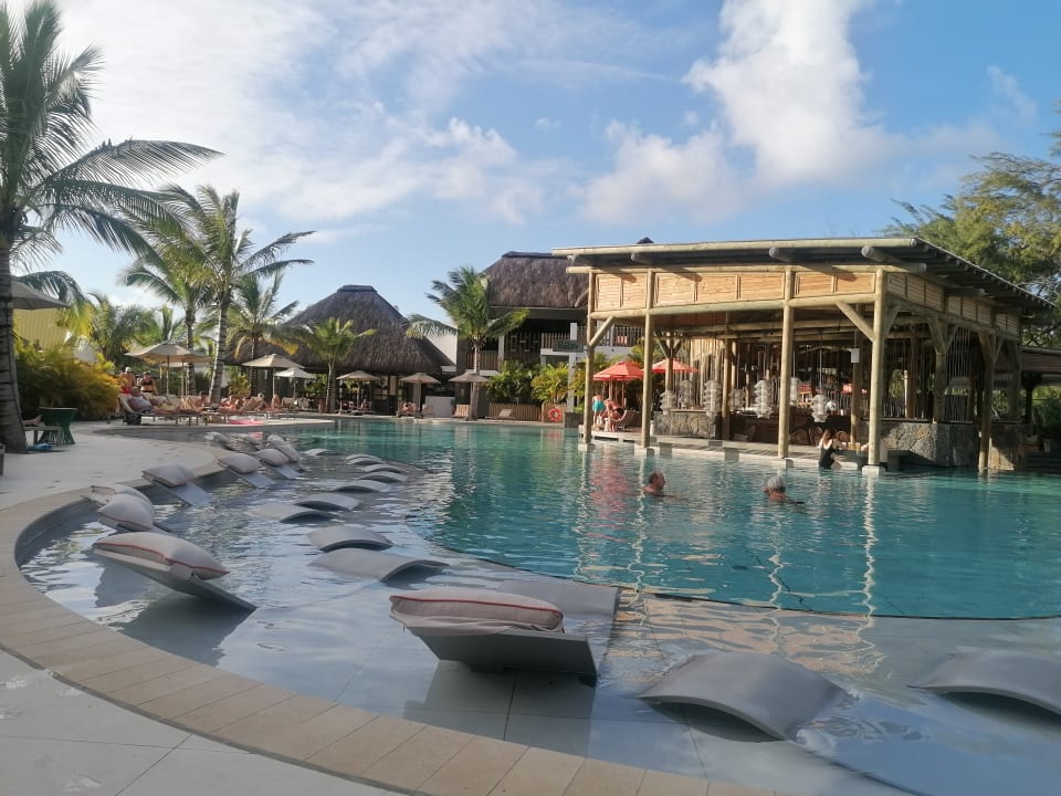 Pool Sunrise Attitude - Adults Only