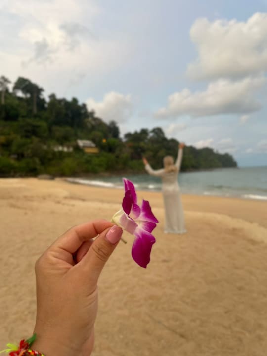 Strand Khao Lak Bayfront Resort