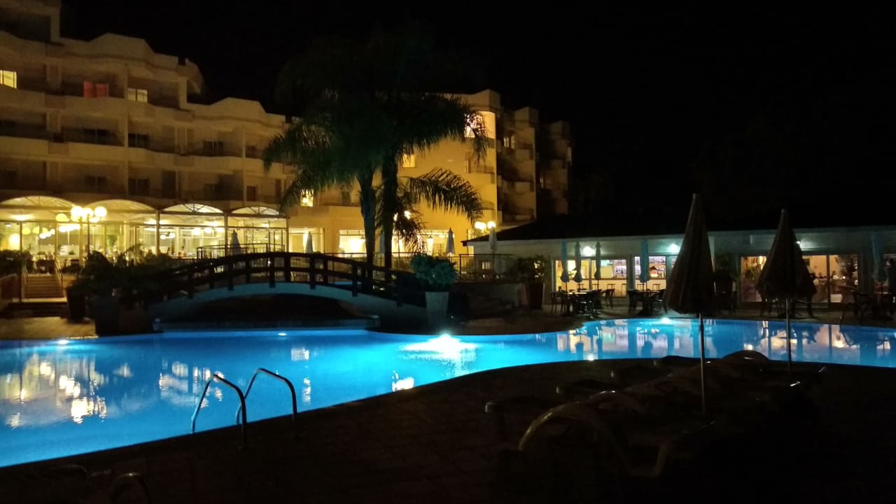 Pool PortoBay Falésia