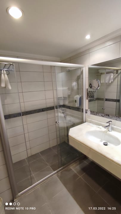 Zimmer Aska Hotel Just in Beach