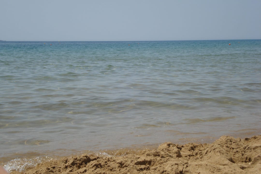 Krásna Sandy Beach Resort