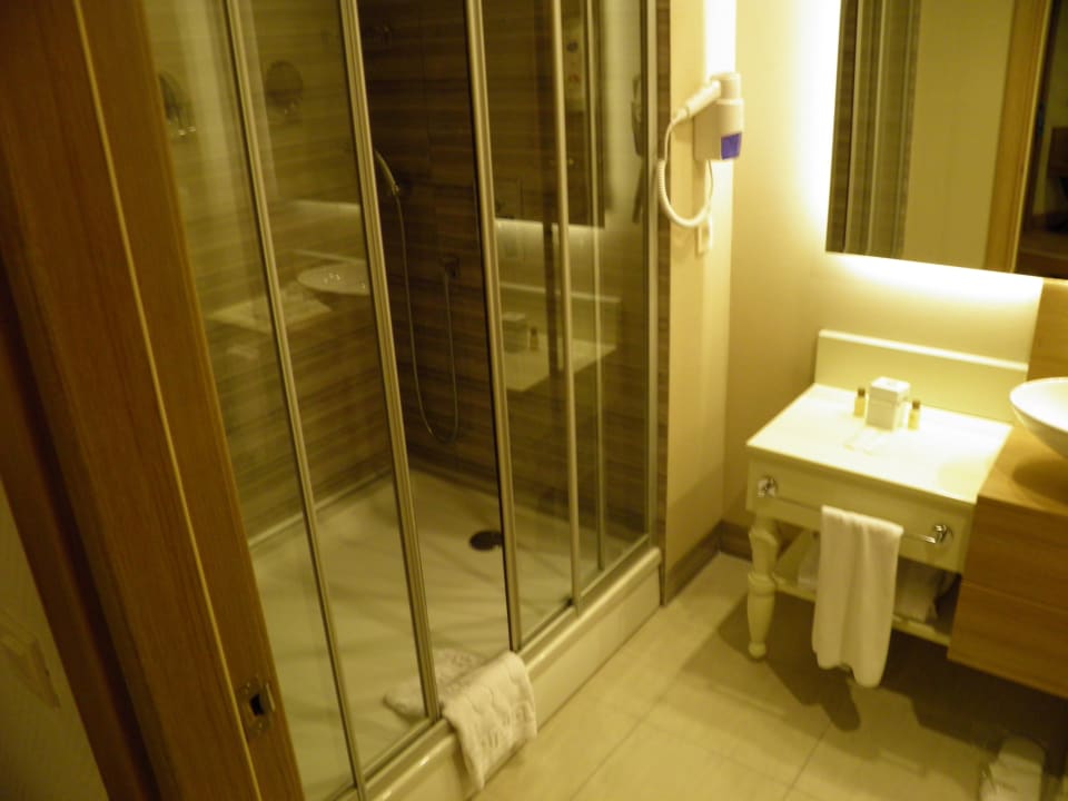 Große Dusche Hotel Delphin Imperial