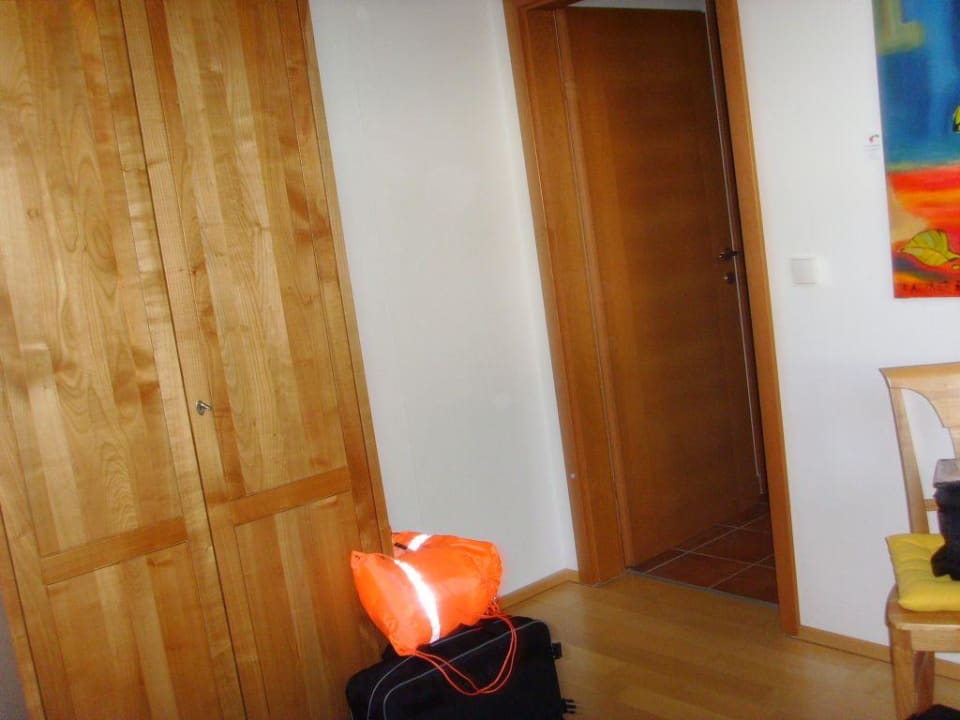 Zimmer Schrankseite Pension Hammerschmid