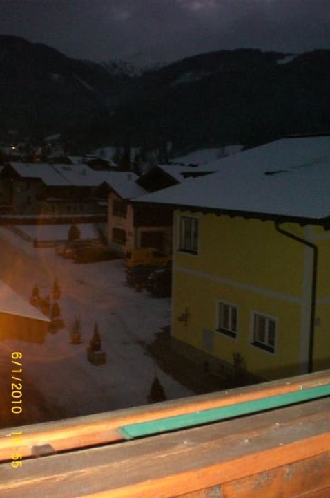 Richtung Dorf Hotel Bergzeit by seven