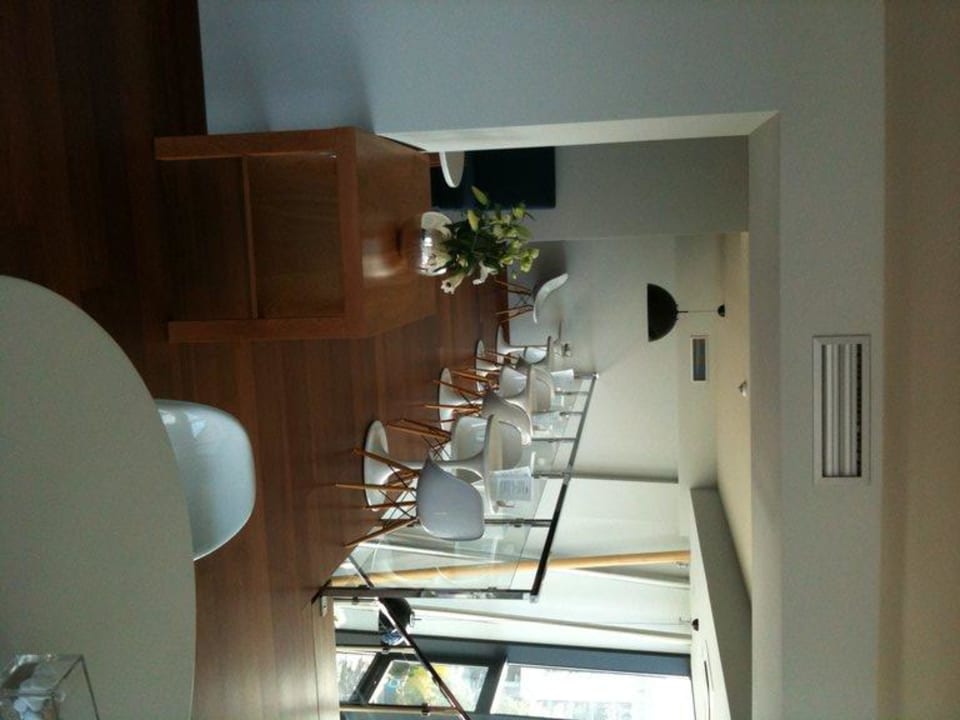 Oberes Geschoß des Cafe´s Marine Hotel by Zdrojowa