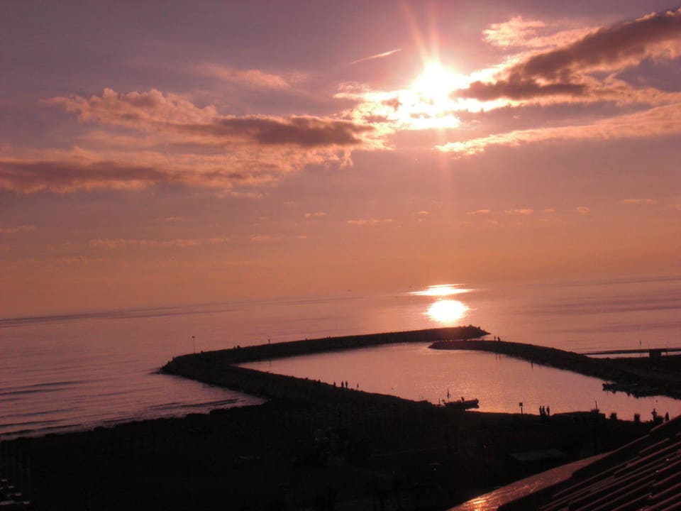 Unser Ausblick aus dem 4. Stock Sunis Evren Beach Resort Hotel & Spa