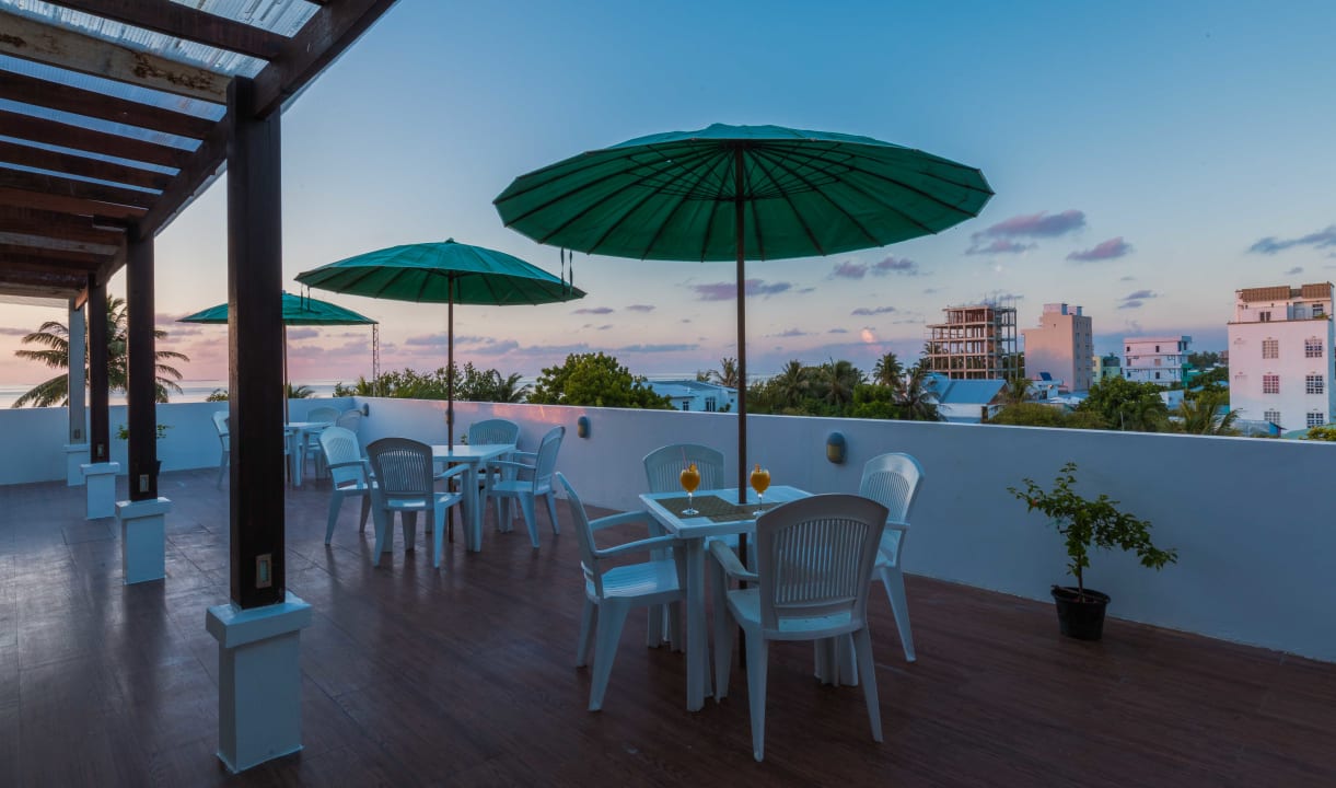 Außenansicht Beachwood Hotel Maafushi