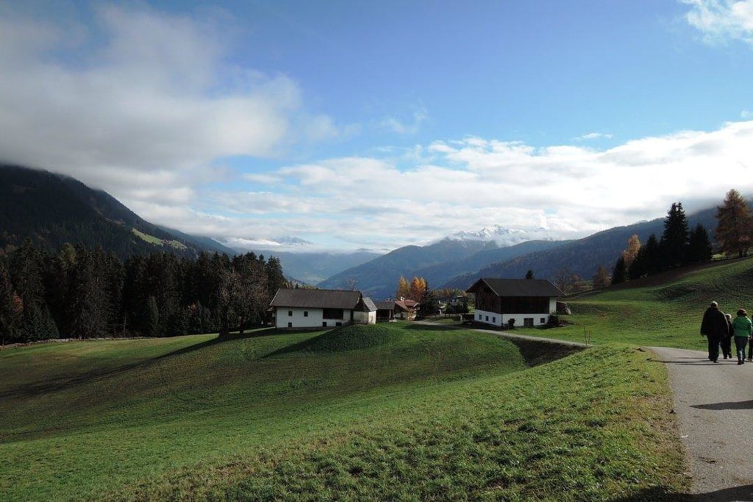 Weiter Blick ins Tal Sonklarhof