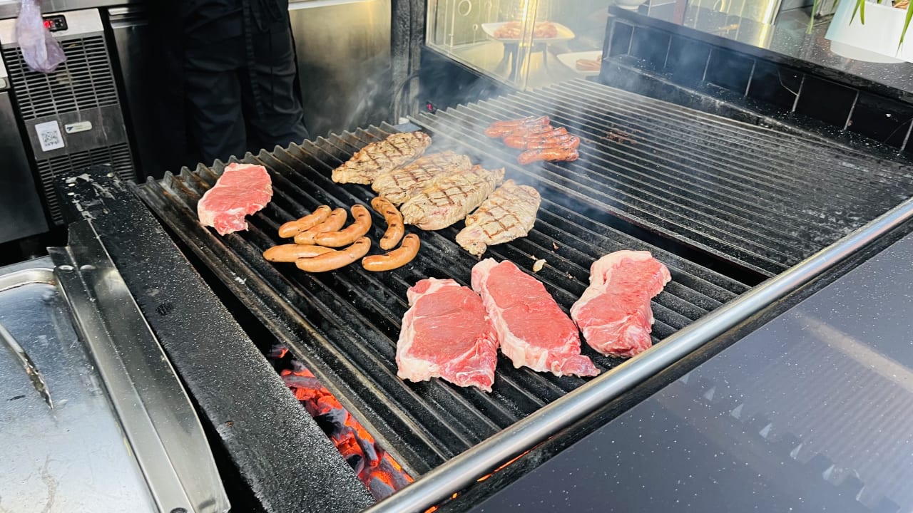 Gastro Salobre Hotel Resort & Serenity