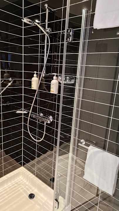 Zimmer Holiday Inn Express Friedrichshafen
