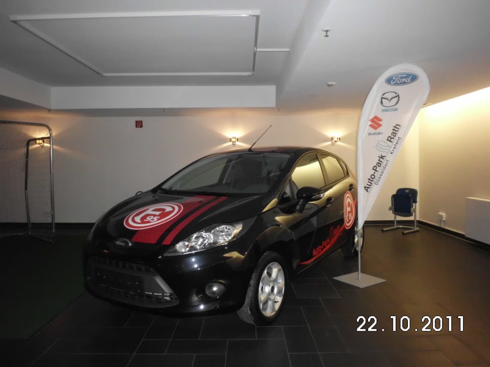 Im Eingang von der Tiefgarage Hotel Tulip Inn Düsseldorf Arena